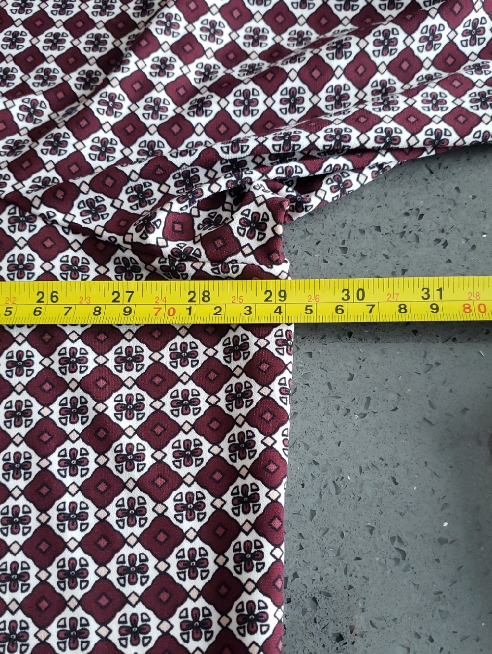 Liz Claiborne Burgundy and White Geometric Scoop Neck Top, 3X - Picture 9 of 11